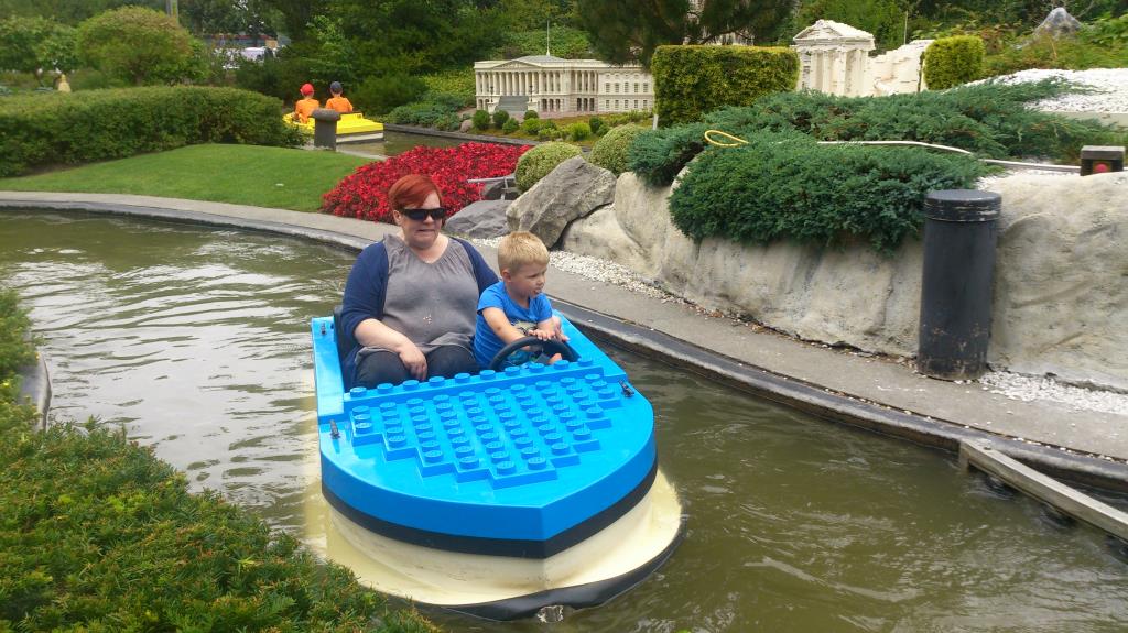 AC och Charlie på Legoland