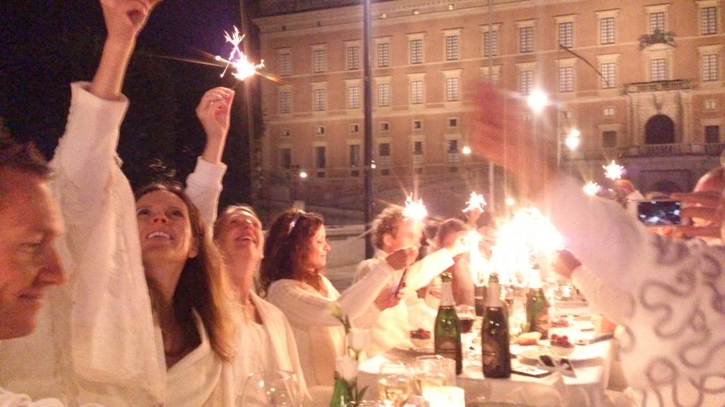 Tomtebloss - Diner en Blanc Stockholm 2014