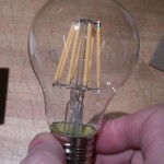 LEDlampa med glödtrådar